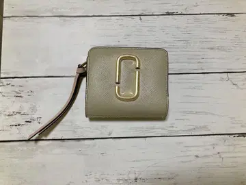 새상품급 MARC JACOBS 접이식 지갑 베이지