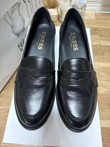에네스 로퍼 블랙 39사이즈 24.5cm 북유럽,
