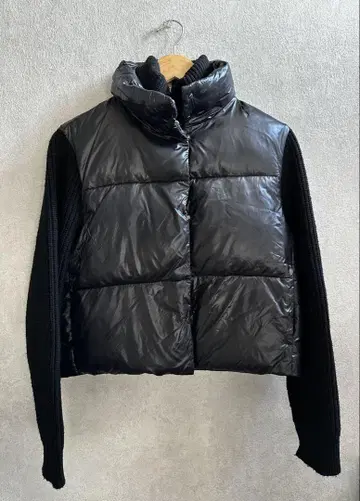 ZARA 블랙 다운 자켓