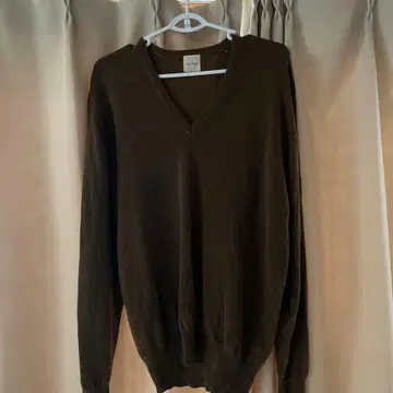 칼 헬무트 남성용 다크 브라운 V넥 니트