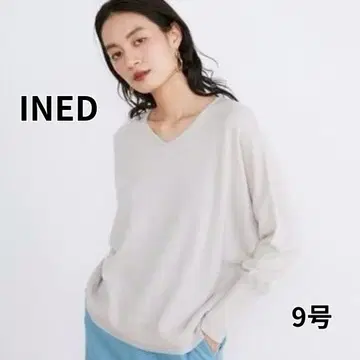 INED 이네드 V넥 스폰디쉬 니트 돌먼 슬리브 아이보리