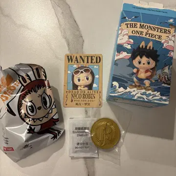 ONE PIECE x LABUBU 콜라보 로빈 원피스
