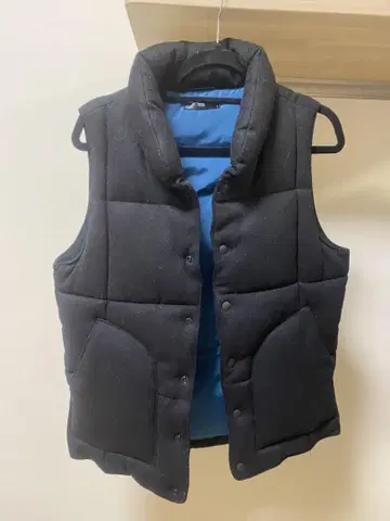 TESS 블랙 다운 베스트 L 사이즈