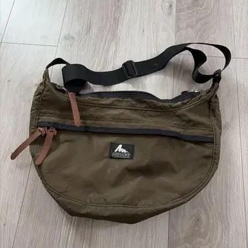 90S USA제 그레고리 숄더백 브라운 sizeM