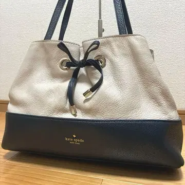 케이트 스페이드 천연 가죽 복조리형 토트백 리본 대용량 A4 수납