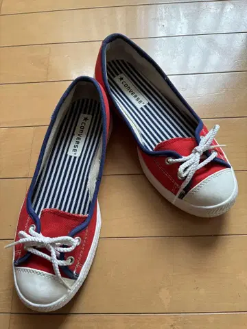 CONVERSE 레드 플랫슈즈 23.5cm