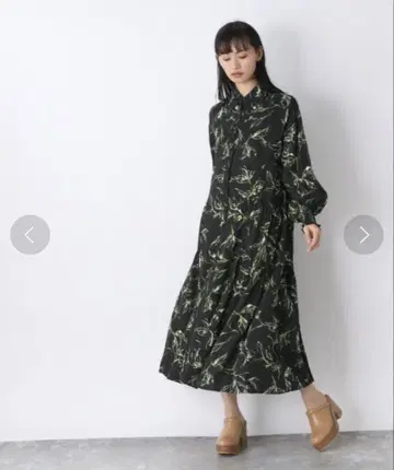 JEANASIS 초록 식물 무늬 롱 플레어 원피스