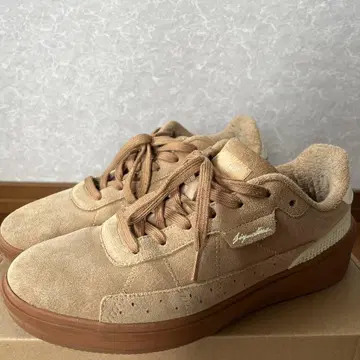 AIGLE 스웨이드 베이지 스니커즈