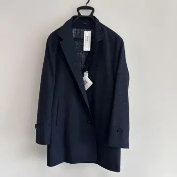 레귤러 핏 체스터 코트