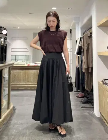 GALLARDAGALANTE 타프타 벌룬 스커트 블랙