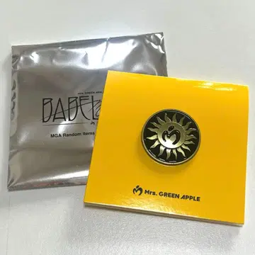미세스 그린애플 바벨탑 랜덤 핀 배지