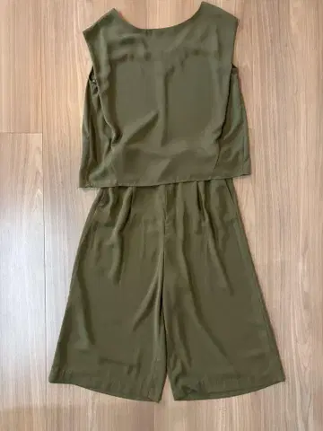 카키 셋업