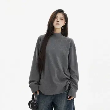그레이 하이넥 긴팔 티셔츠