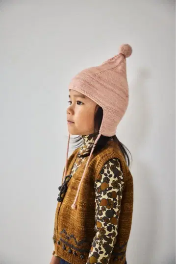 Misha and puff peak hat 4-8y