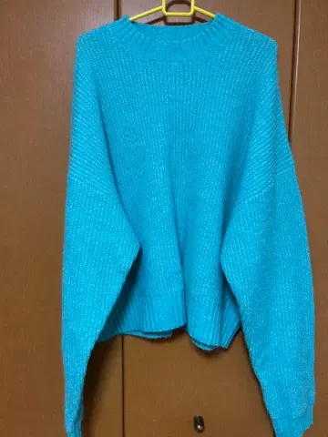 ZARA 라이트 그린 짧은 기장 XL 오버사이즈 스웨터 니트