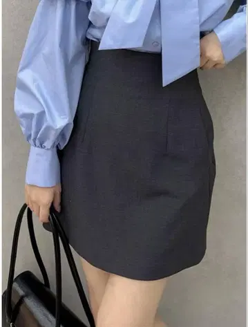 dazzlin 컴팩트 미니 스커트 M 사이즈 차콜 그레이