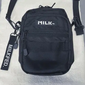 MILKFED. 숄더백