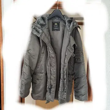 ALPHA INDUSTRIES 카키 밀리터리 자켓