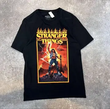 Stranger Things 그래픽 T셔츠 M 사이즈