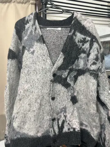 DISCOVERD 가디건 SIZE 3 아트풍 무늬 가디건