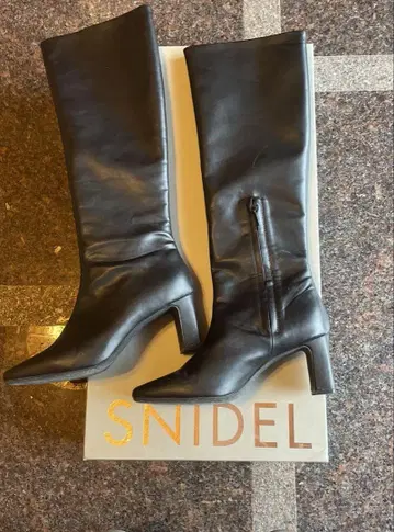 SNIDEL 블랙 롱 부츠 중간 힐