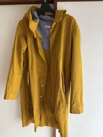 여성용 머스타드 컬러 코트 VFCO-8615C