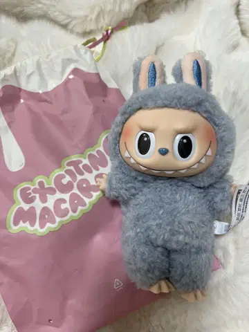 POP MART 러브브 마카롱