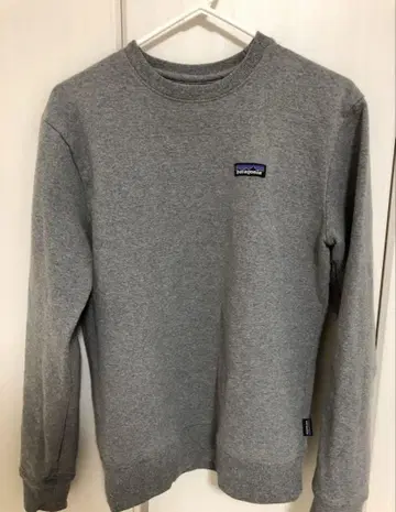 patagonia 그레이 크루넥 트레이닝복