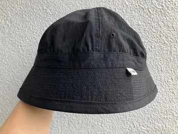 end and means hat black M