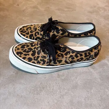 Vans 오센틱 레오파드