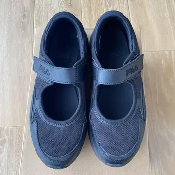 FILA 블랙 스니커즈 메리 제인