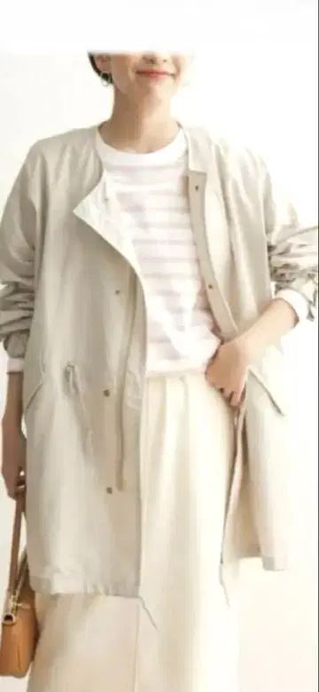 어반 리서치 도어스 노카라 모즈 코트