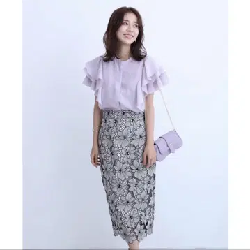 미사용 새상품 재스그리티 배색 레이스 타이트 스커트