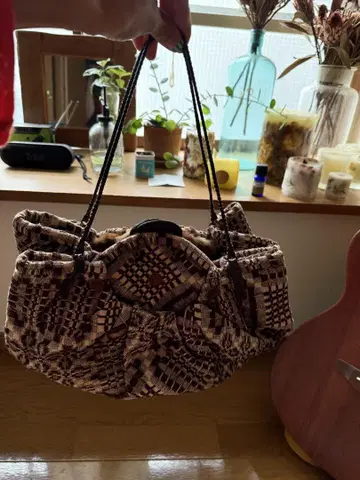 에바고스 자카드 숄더백 핸드백 브라운 계열