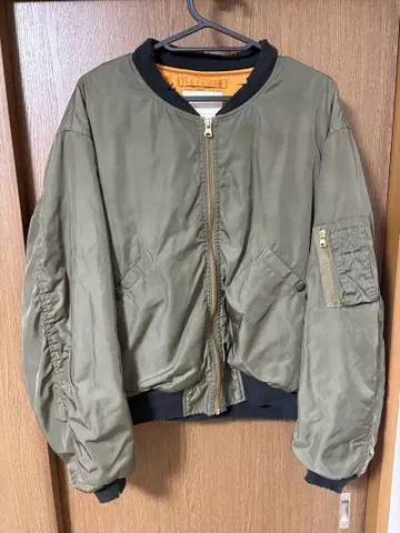 MOUSSY 카키 MA-1