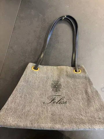 Felisi 그레이 토트백 중형