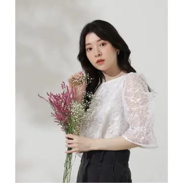 오간자 자수 블라우스 프로포션 바디 드레싱