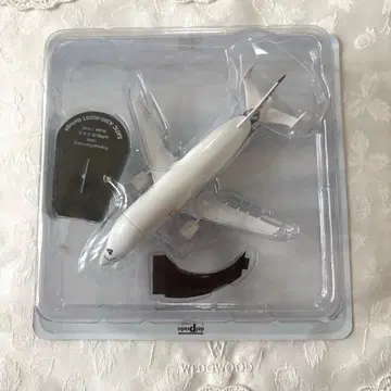델프라도 세계의 항공기 에어버스 A300-600ST 벨루가 1/400