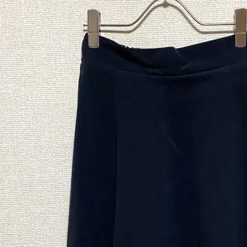 Discoat 롱 스커트 플레어 허리밴딩 무지 심플 안감 부착
