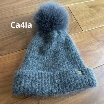Ca4la 그레이 니트 모자 퍼 달린 폼폼