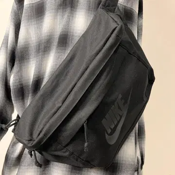 NIKE 나이키 힙백 테크 힙팩 BA5751 블랙 블랙