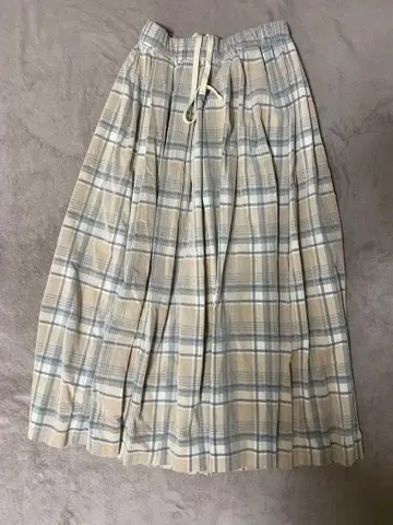 파시오네 카프네 코듀로이 플레어 스커트 새상품급