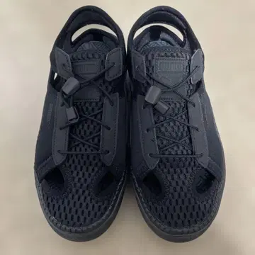 PUMA 블랙 샌들 230