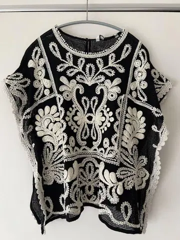 ZARA 새상품급 대비 크로셰 탑 M 사이즈