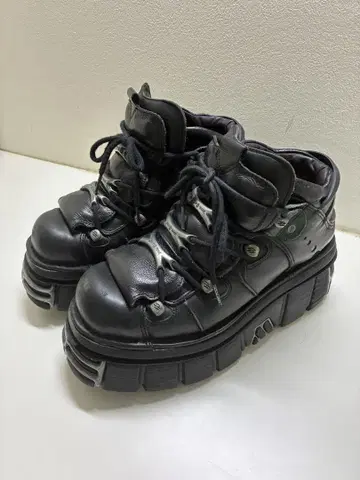 NEW ROCK 블랙 통굽 부츠 42