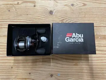 Abu Garcia REVO LV7 베이트 낚시릴