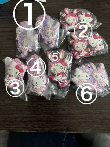 메조 피아노 x 헬로키티 캡슐 러버 마스코트