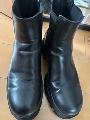 블랙 사이드 고어 부츠 가죽