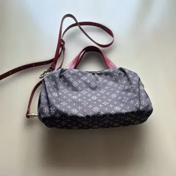 러셋 핸드백
