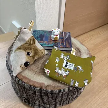 개와 고양이 디자인의 패브릭 소재 파우치 2개